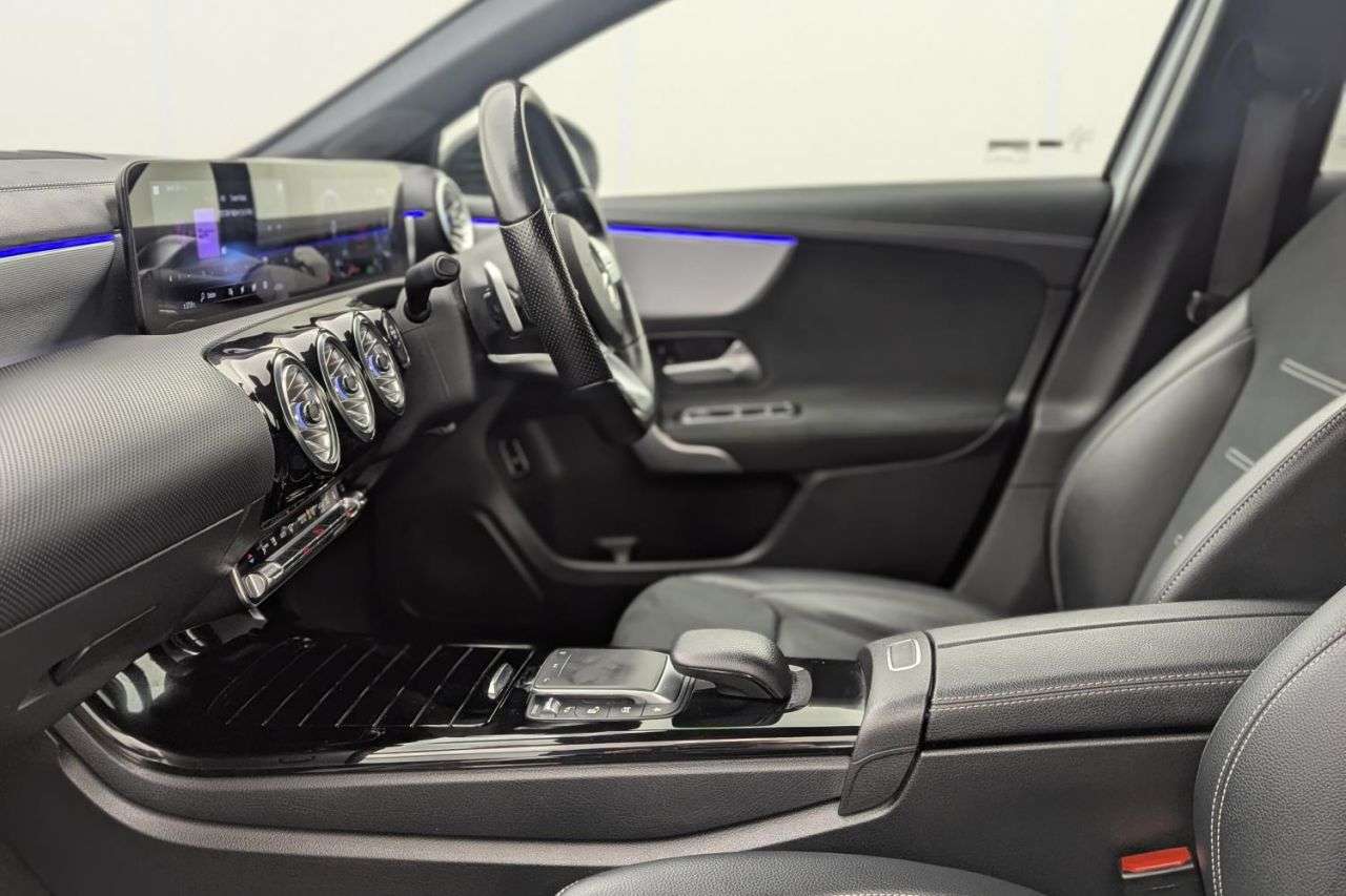 2022 MERCEDES-BENZ A CLASS 2022 MERCEDES-BENZ A CLASS