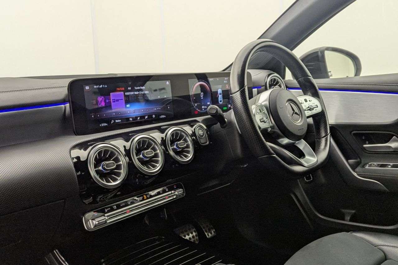2022 MERCEDES-BENZ A CLASS 2022 MERCEDES-BENZ A CLASS