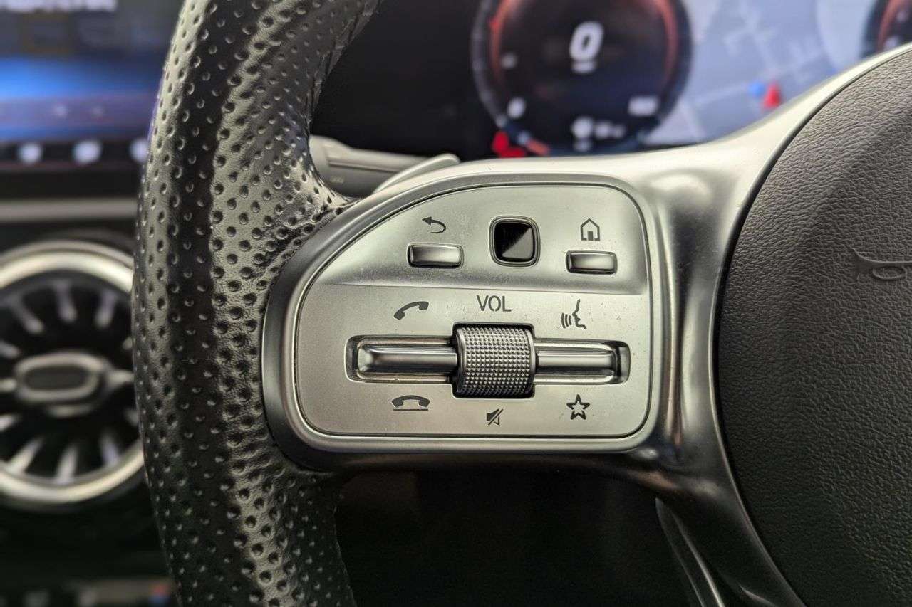 2022 MERCEDES-BENZ A CLASS 2022 MERCEDES-BENZ A CLASS