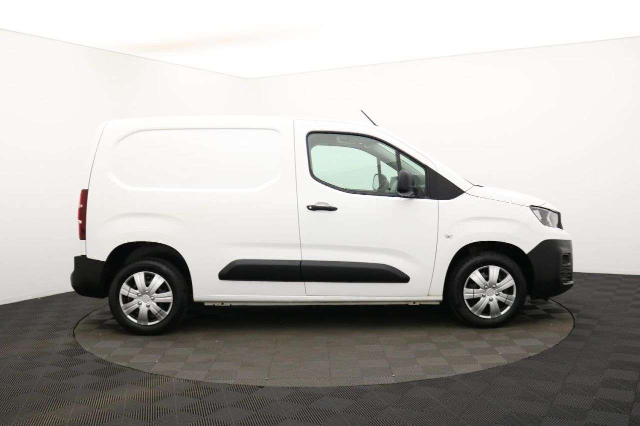 A 2019 PEUGEOT PARTNER 1.5 BlueHDi 1000 Professional Standard Panel Van 5dr Diesel Manual SWB Euro A 2019 PEUGEOT PARTNER 1.5 BlueHDi 1000 Professional Standard Panel Van 5dr Diesel Manual SWB Euro