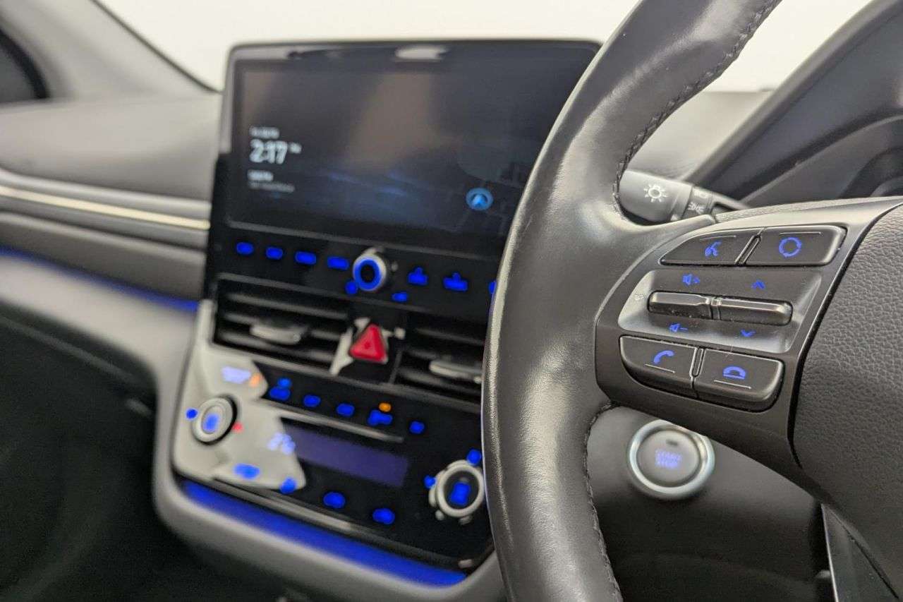 2022 HYUNDAI IONIQ 2022 HYUNDAI IONIQ