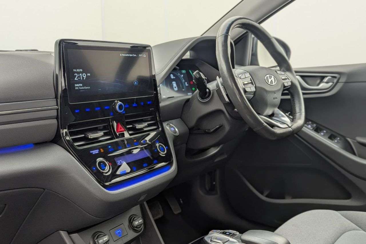 2022 HYUNDAI IONIQ 2022 HYUNDAI IONIQ