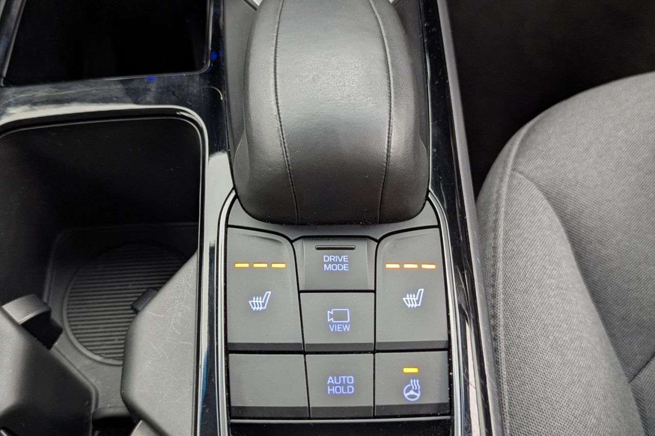 2022 HYUNDAI IONIQ 2022 HYUNDAI IONIQ