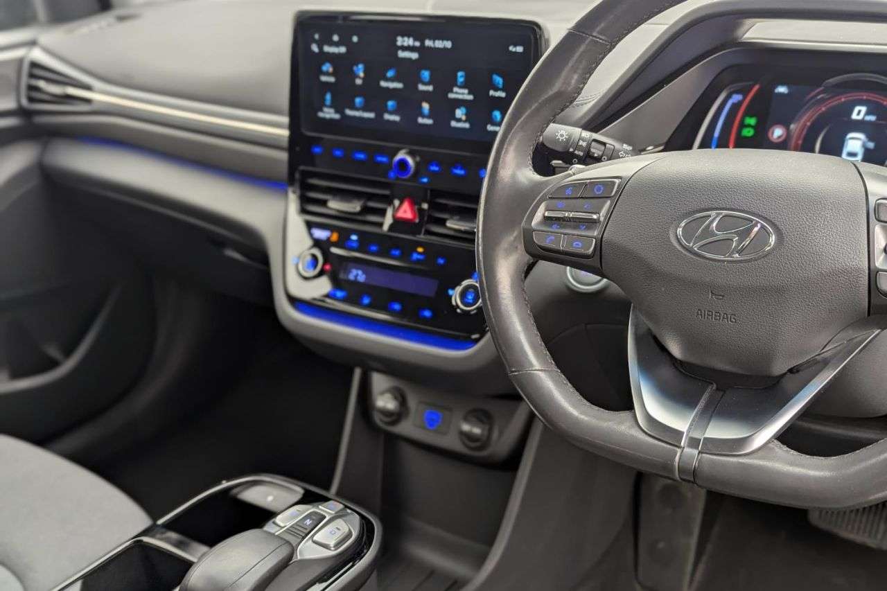 2022 HYUNDAI IONIQ 2022 HYUNDAI IONIQ