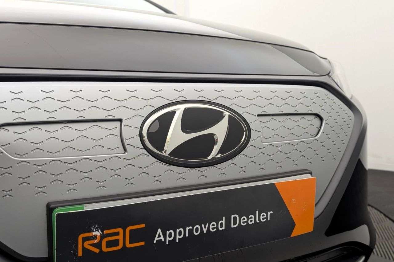 2022 HYUNDAI IONIQ 2022 HYUNDAI IONIQ