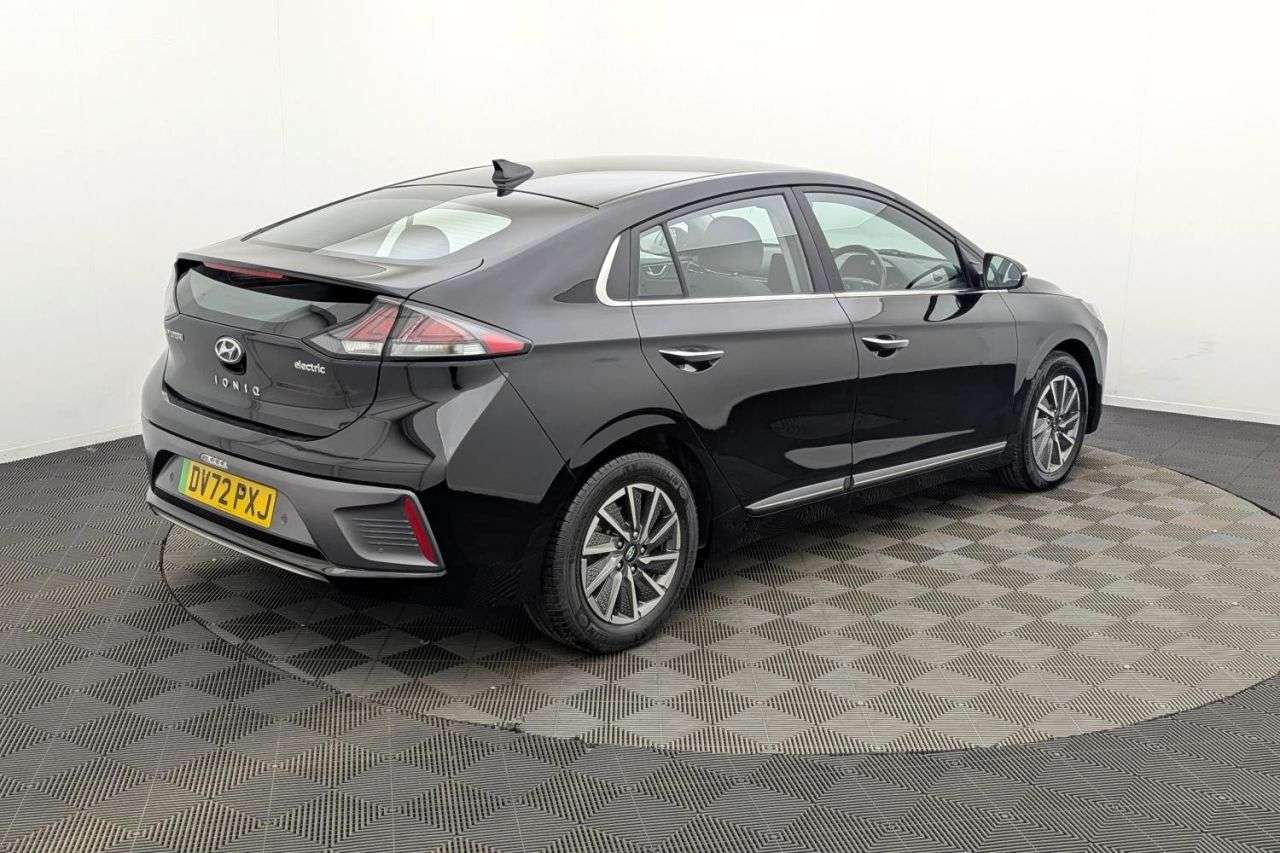 2022 HYUNDAI IONIQ 2022 HYUNDAI IONIQ