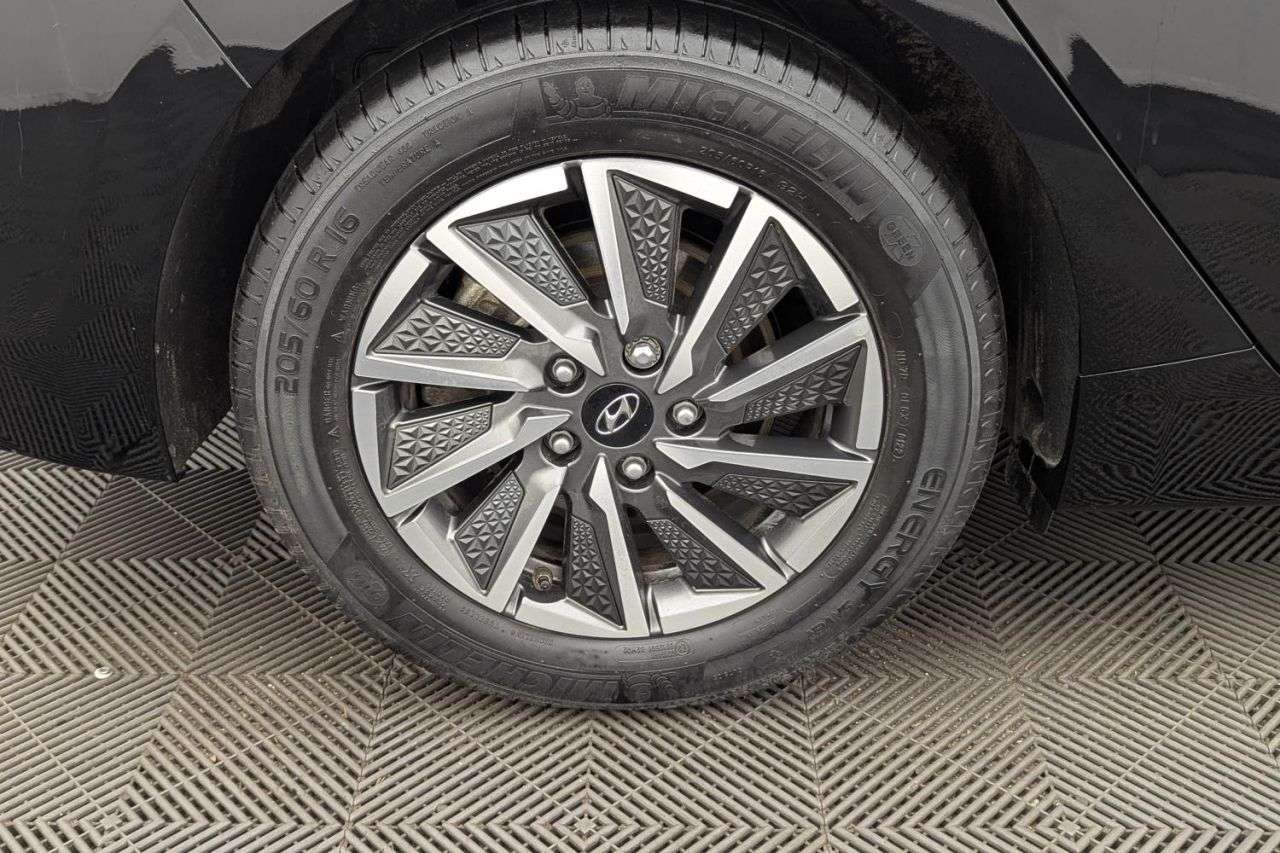 2022 HYUNDAI IONIQ 2022 HYUNDAI IONIQ