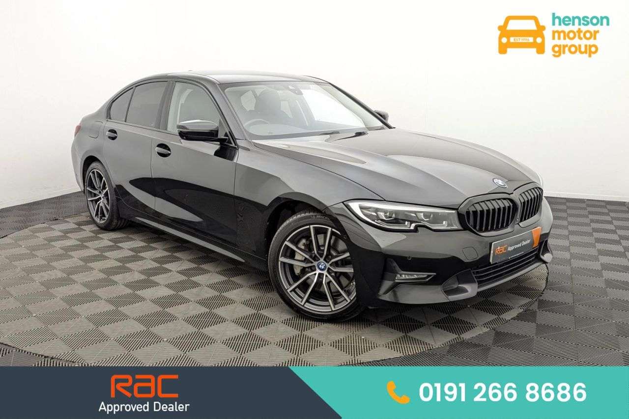 A 2022 BMW 3 SERIES 2.0 330e 12kWh Sport Pro Saloon 4dr Petrol Plug-in Hybrid Auto Euro 6 (s/s) A 2022 BMW 3 SERIES 2.0 330e 12kWh Sport Pro Saloon 4dr Petrol Plug-in Hybrid Auto Euro 6 (s/s)