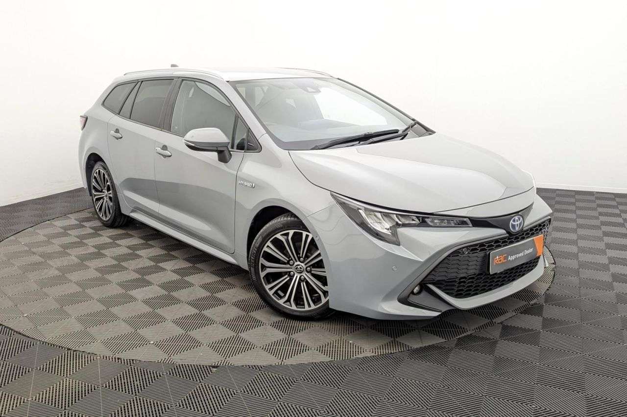 A 2019 TOYOTA COROLLA 1.8 VVT-h Design Touring Sports 5dr Petrol Hybrid CVT Euro 6 (s/s) (122 ps) A 2019 TOYOTA COROLLA 1.8 VVT-h Design Touring Sports 5dr Petrol Hybrid CVT Euro 6 (s/s) (122 ps)
