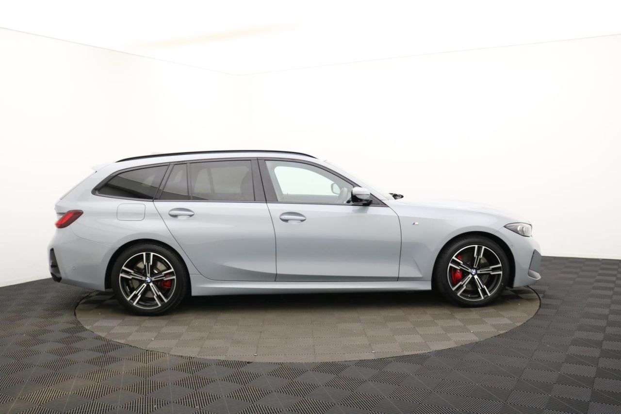 A 2025 BMW 3 SERIES 2.0 320i M Sport Touring 5dr Petrol Auto Euro 6 (s/s) (184 ps) Award Winnin A 2025 BMW 3 SERIES 2.0 320i M Sport Touring 5dr Petrol Auto Euro 6 (s/s) (184 ps) Award Winnin