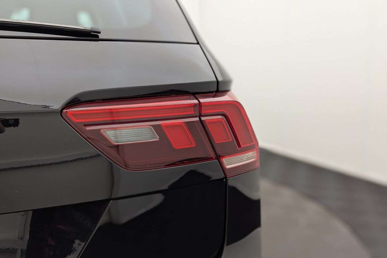 2023 VOLKSWAGEN TIGUAN 2023 VOLKSWAGEN TIGUAN