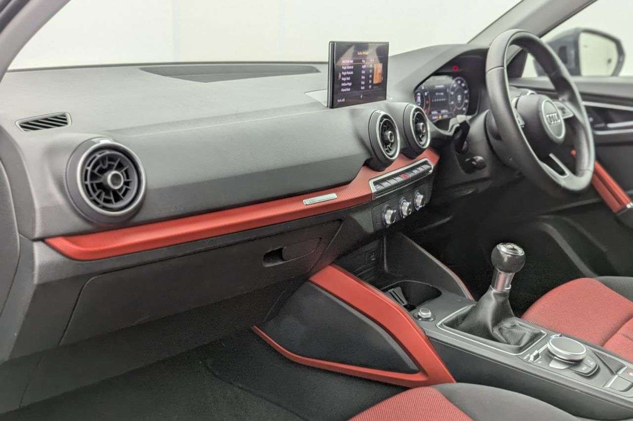 2017 AUDI Q2 2017 AUDI Q2