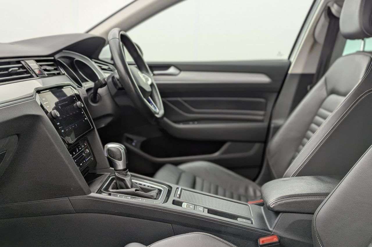 2021 VOLKSWAGEN PASSAT 2021 VOLKSWAGEN PASSAT