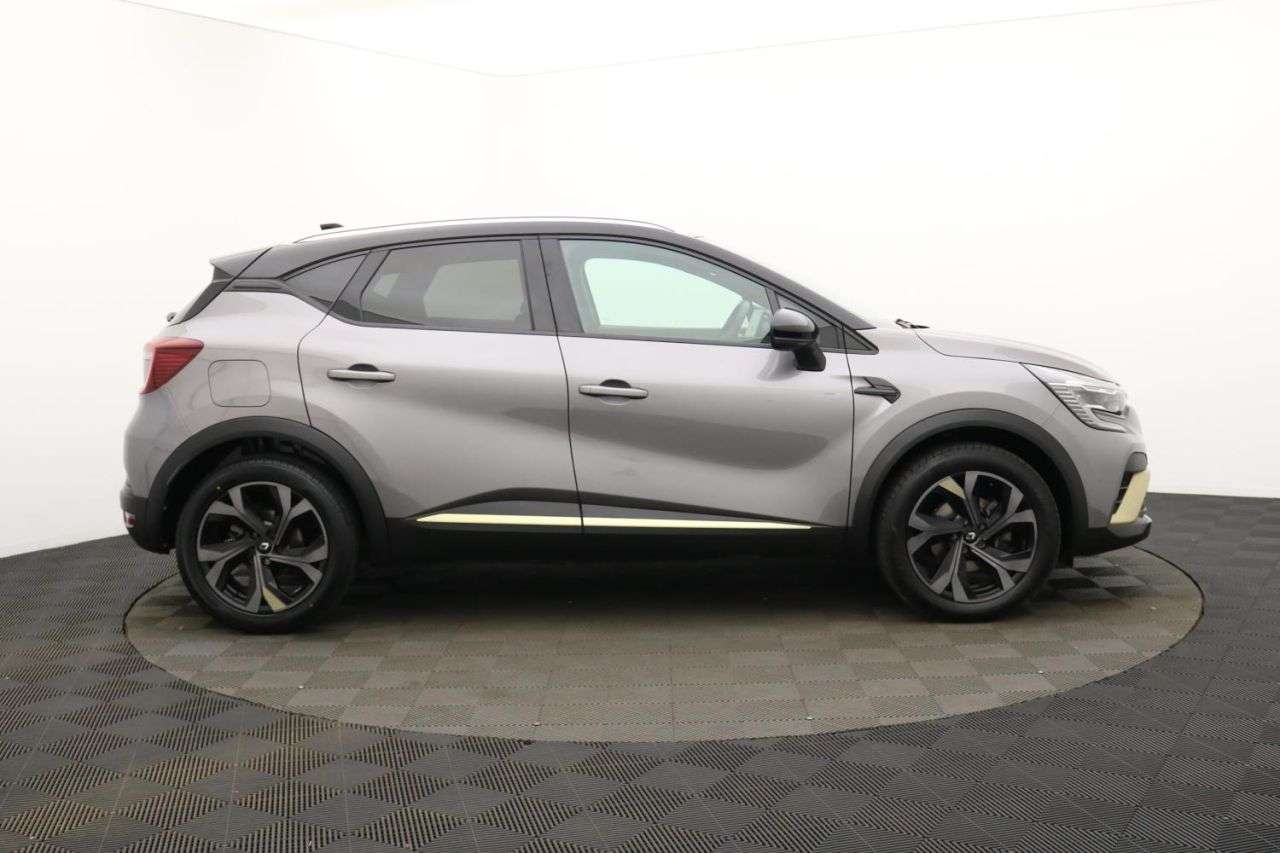 A 2023 RENAULT CAPTUR 1.6 E-TECH E-Tech engineered SUV 5dr Petrol Hybrid Auto Euro 6 (s/s) (145 p A 2023 RENAULT CAPTUR 1.6 E-TECH E-Tech engineered SUV 5dr Petrol Hybrid Auto Euro 6 (s/s) (145 p