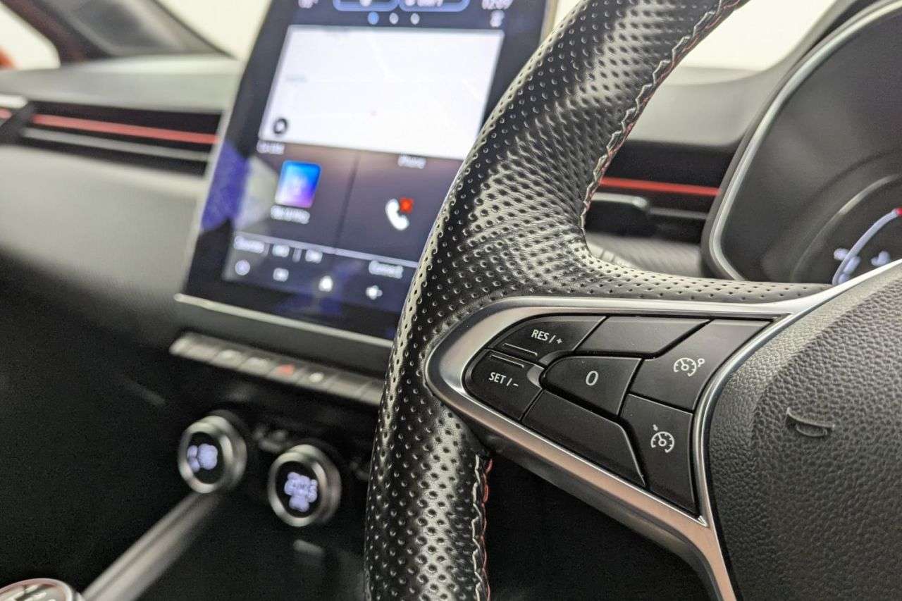 2019 RENAULT CLIO 2019 RENAULT CLIO