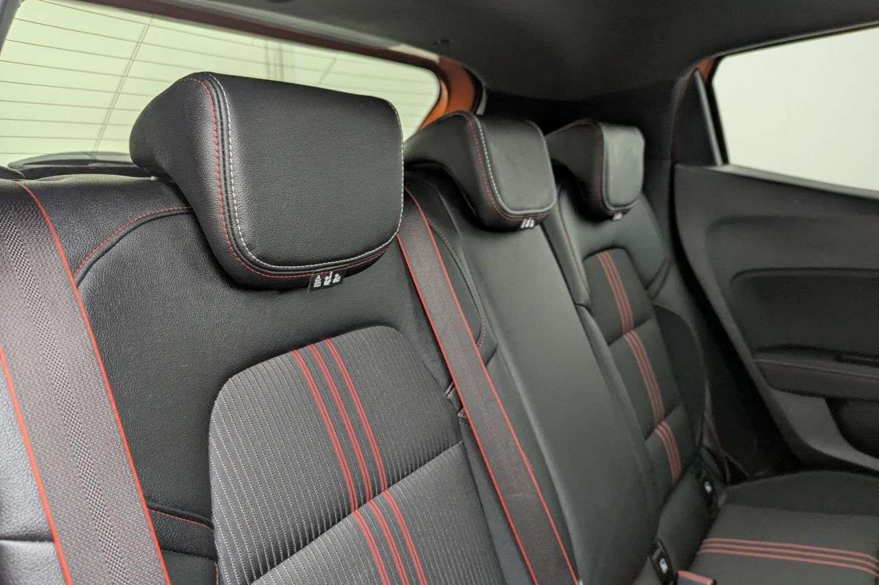 2019 RENAULT CLIO 2019 RENAULT CLIO