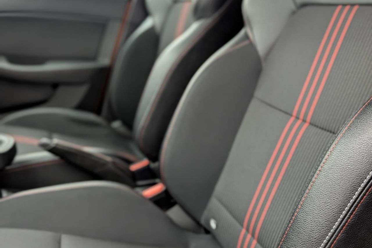 2019 RENAULT CLIO 2019 RENAULT CLIO