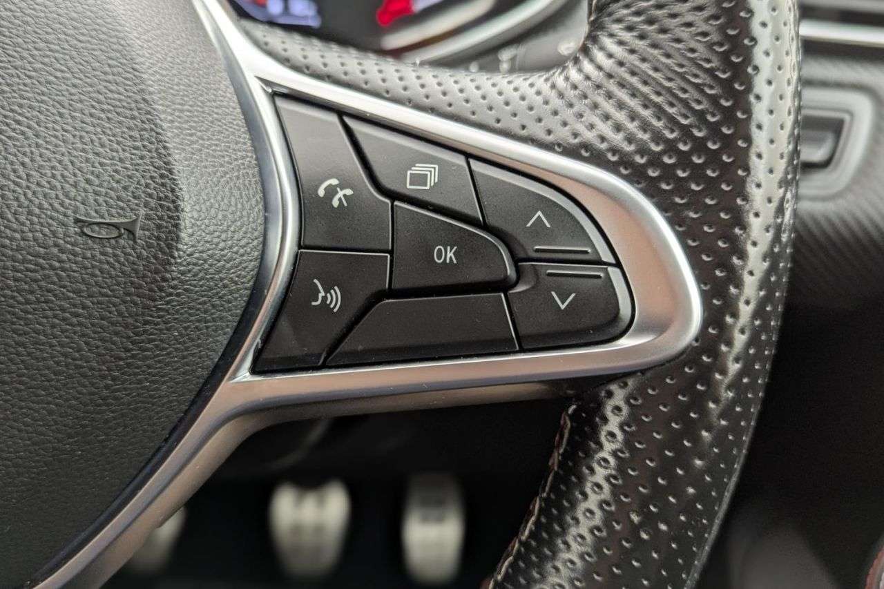 2019 RENAULT CLIO 2019 RENAULT CLIO