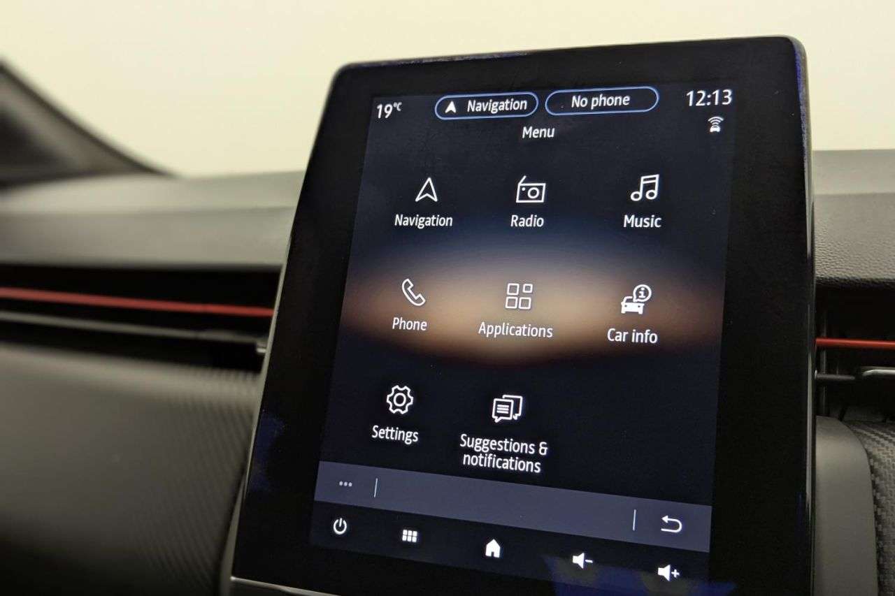 2019 RENAULT CLIO 2019 RENAULT CLIO