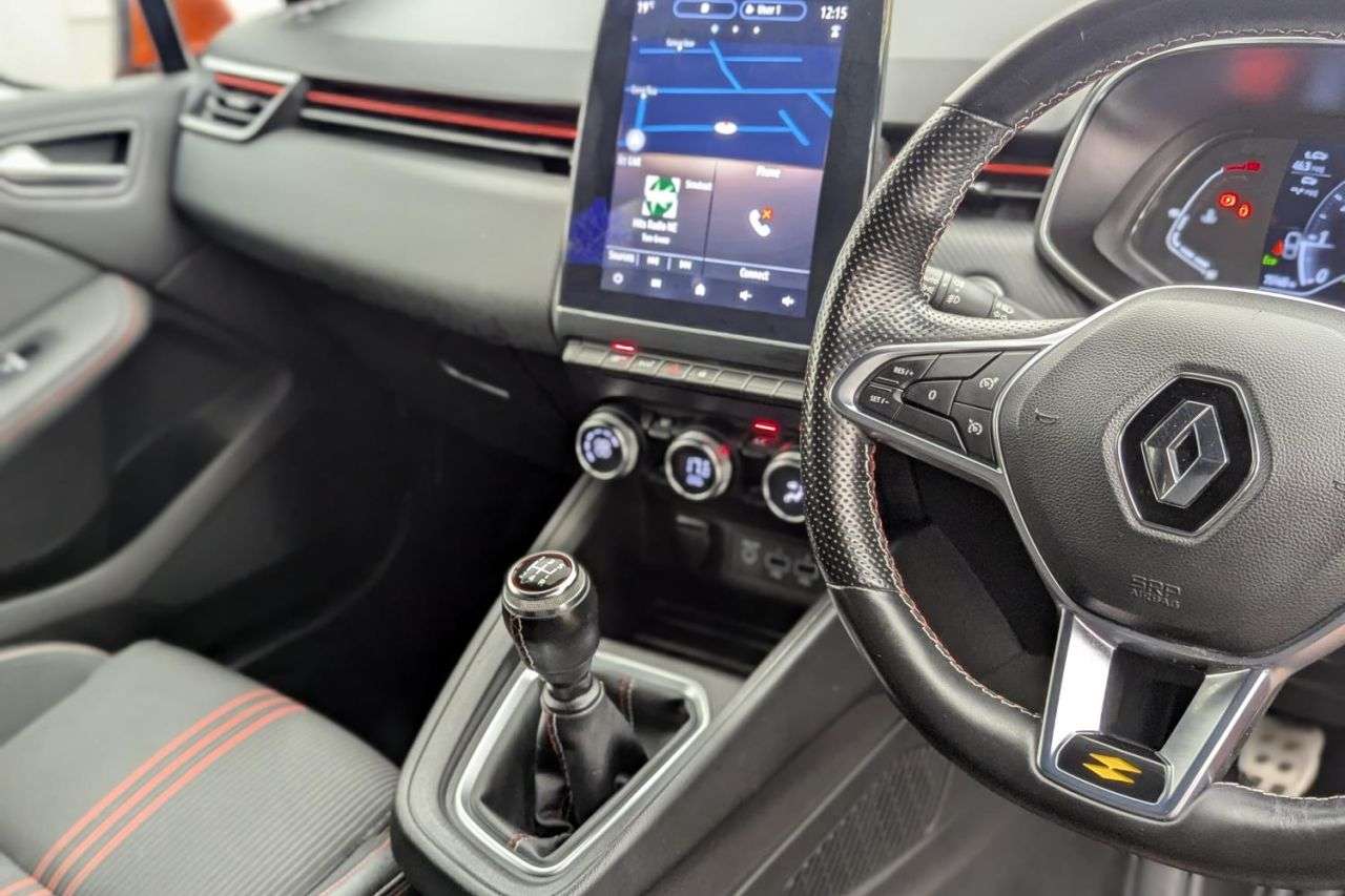 2019 RENAULT CLIO 2019 RENAULT CLIO