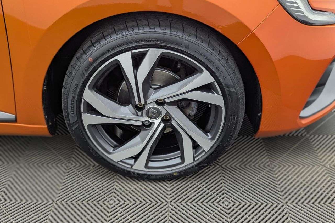 2019 RENAULT CLIO 2019 RENAULT CLIO