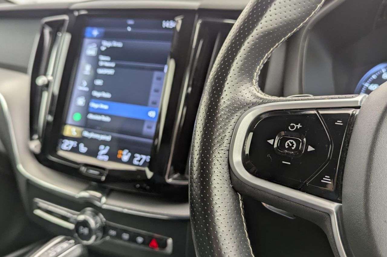 2019 VOLVO XC60 2019 VOLVO XC60