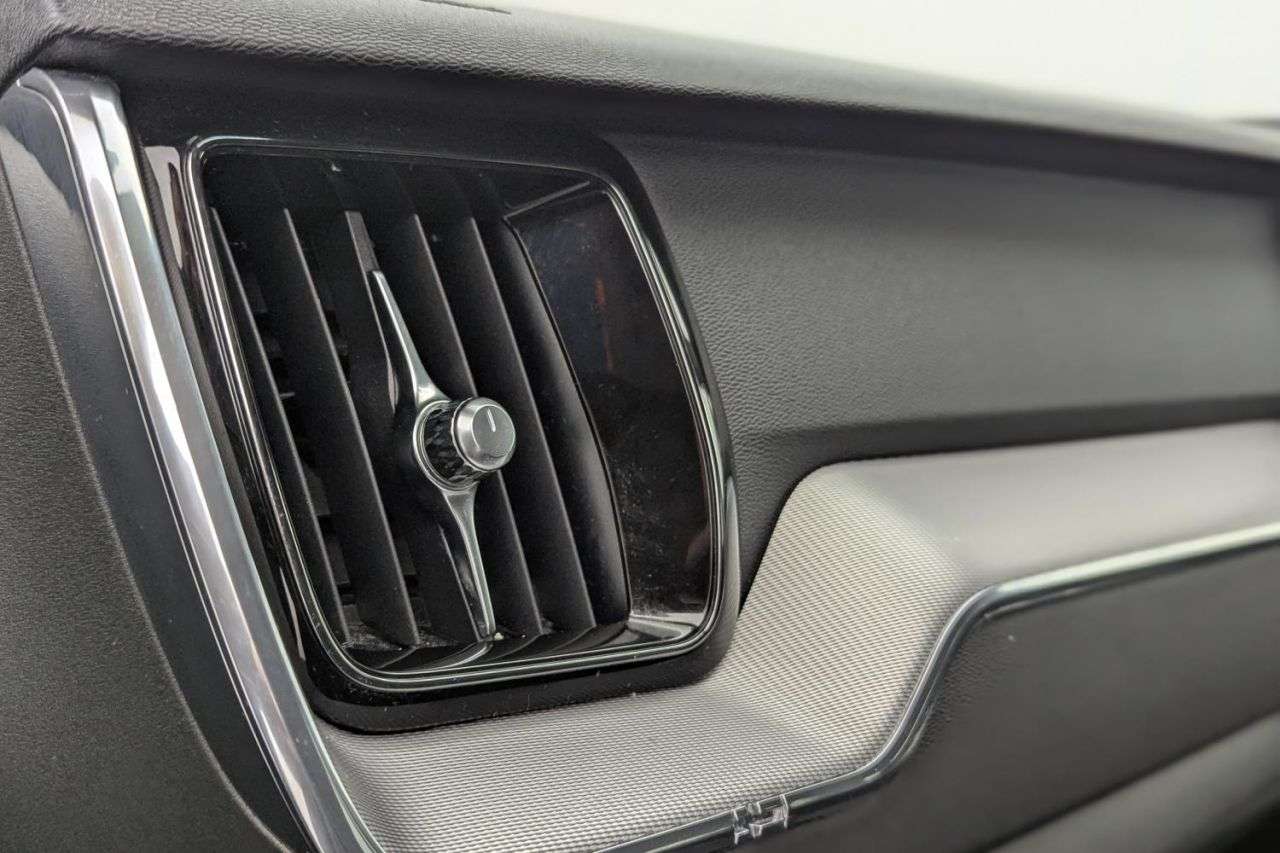 2019 VOLVO XC60 2019 VOLVO XC60