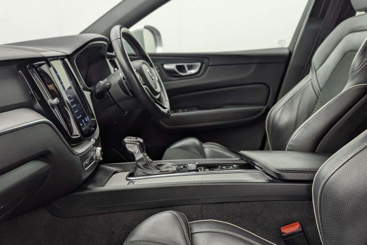 2019 VOLVO XC60 2019 VOLVO XC60