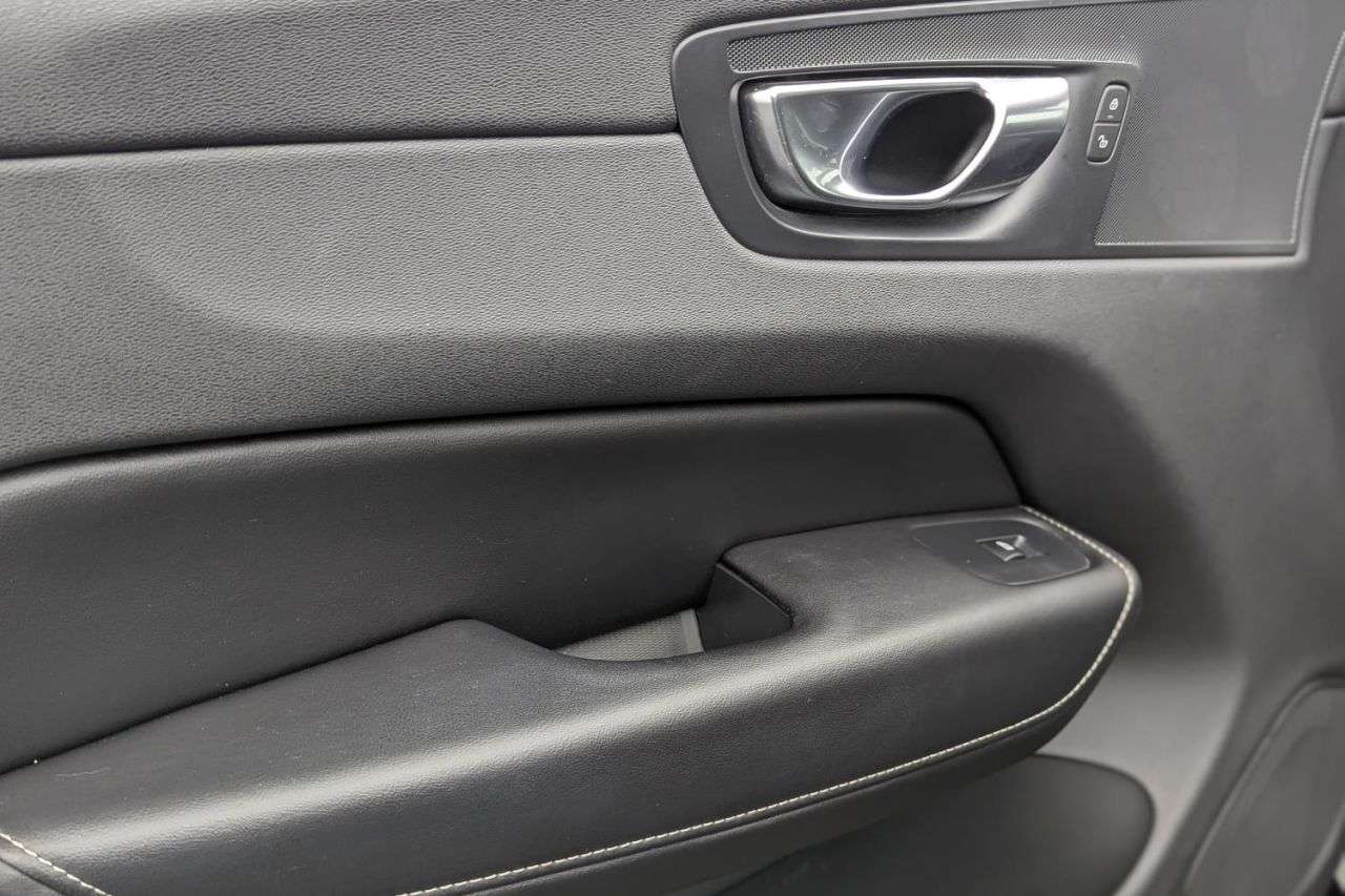 2019 VOLVO XC60 2019 VOLVO XC60
