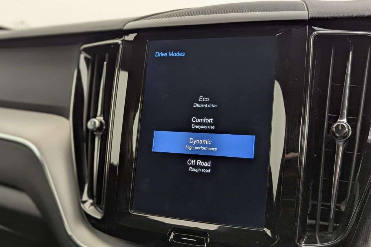 2019 VOLVO XC60 2019 VOLVO XC60