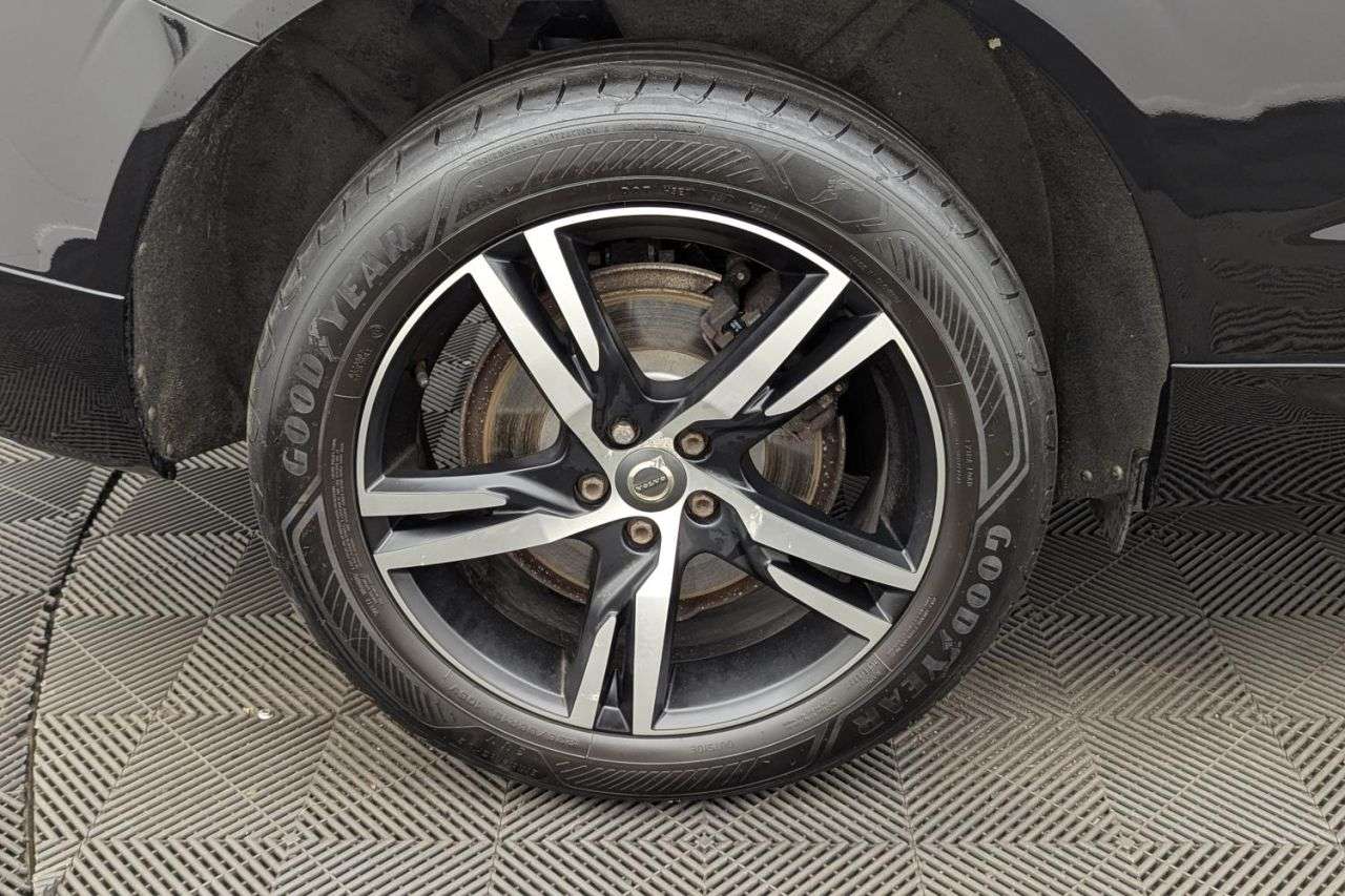 2019 VOLVO XC60 2019 VOLVO XC60