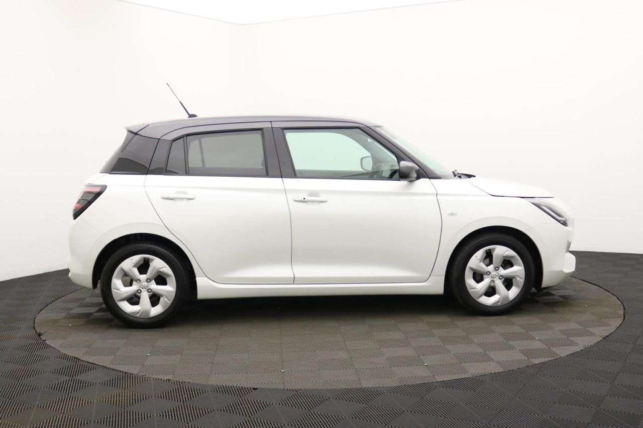 A 2025 SUZUKI SWIFT 1.2 MHEV Motion Hatchback 5dr Petrol Hybrid Manual Euro 6 (s/s) (82 ps) Awa A 2025 SUZUKI SWIFT 1.2 MHEV Motion Hatchback 5dr Petrol Hybrid Manual Euro 6 (s/s) (82 ps) Awa