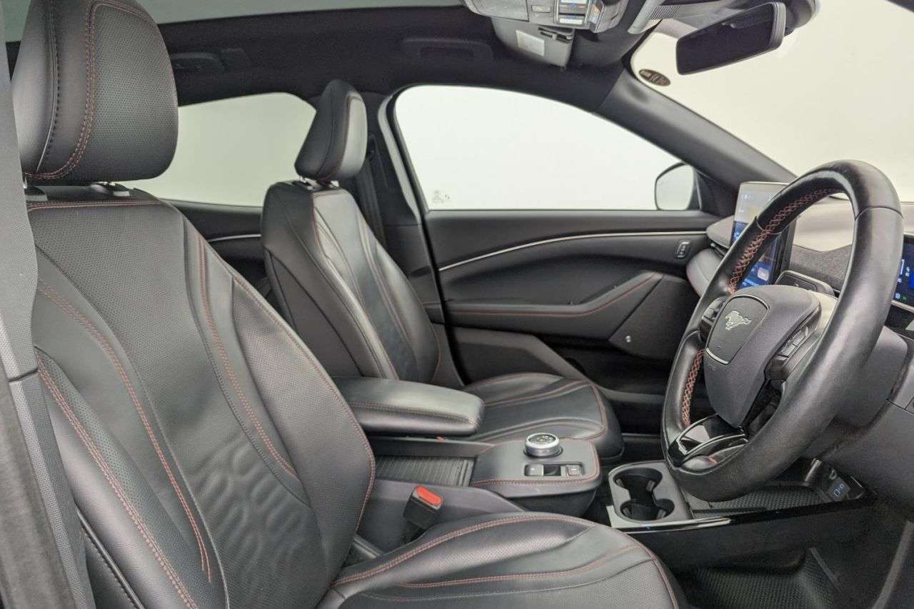 A 2022 FORD MUSTANG MACH-E Extended Range 91kWh SUV 5dr Electric Automatic AWD (351 ps) Award Winning A 2022 FORD MUSTANG MACH-E Extended Range 91kWh SUV 5dr Electric Automatic AWD (351 ps) Award Winning