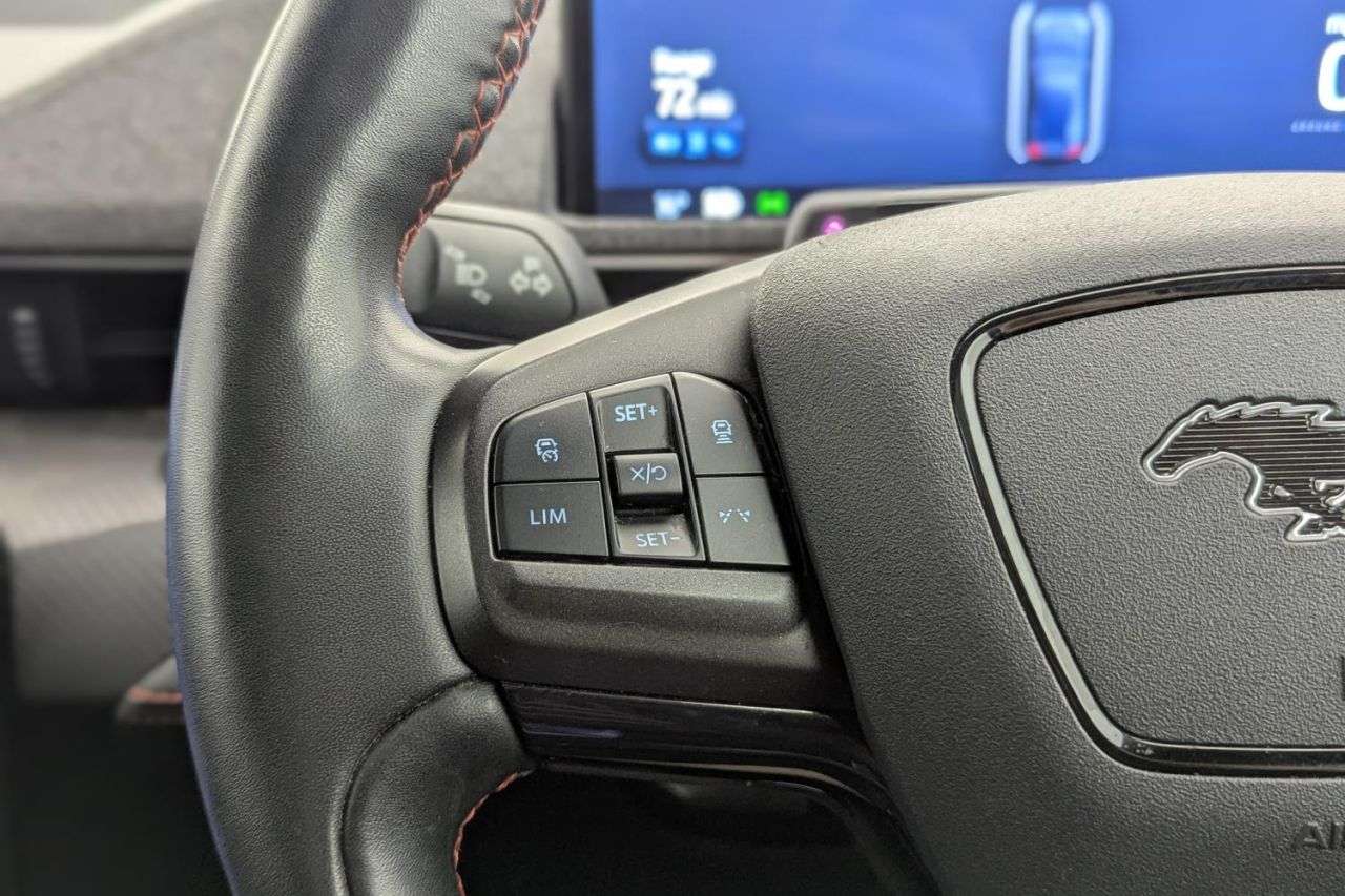2022 FORD MUSTANG MACH-E 2022 FORD MUSTANG MACH-E