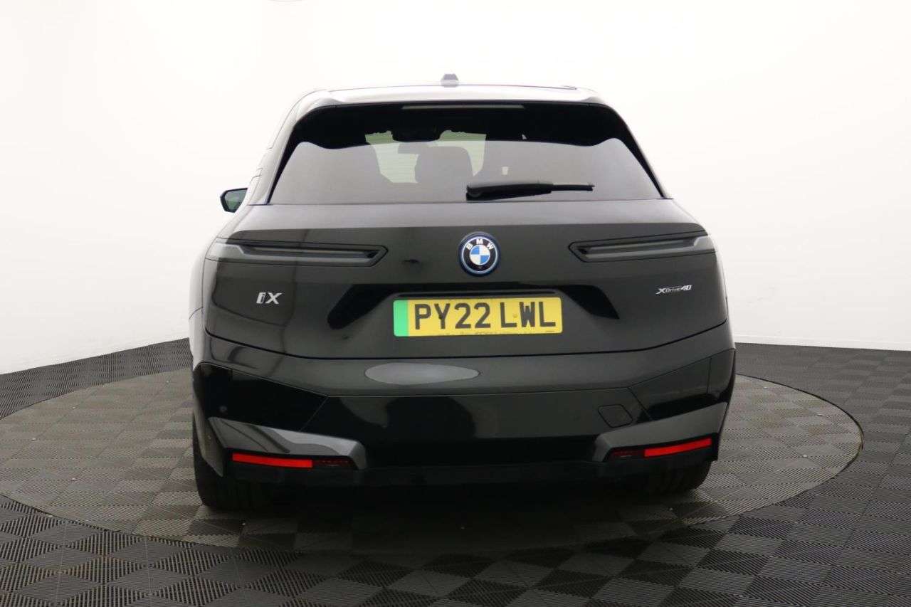 2022 BMW IX 2022 BMW IX