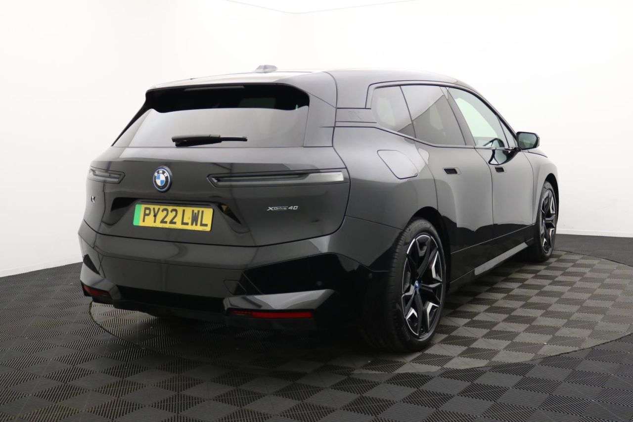 2022 BMW IX 2022 BMW IX