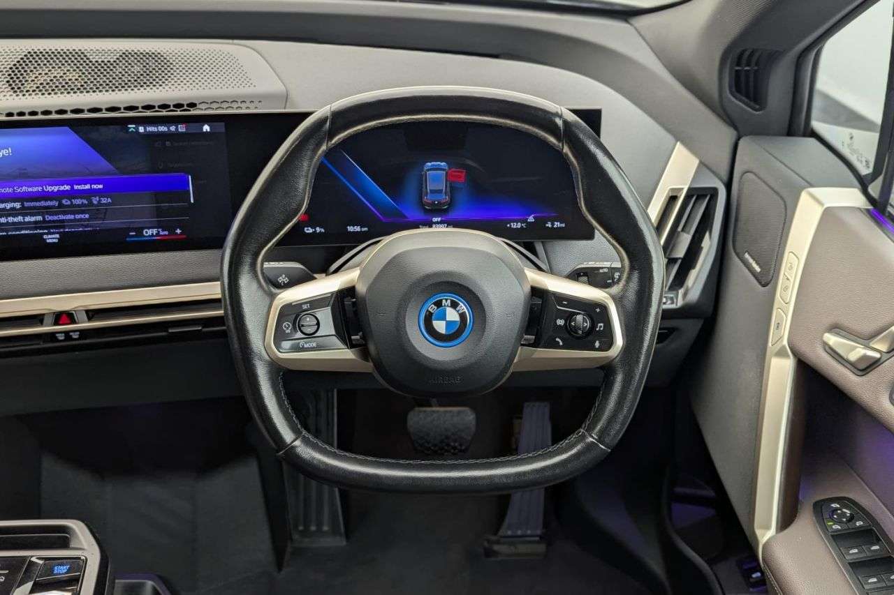2022 BMW IX 2022 BMW IX
