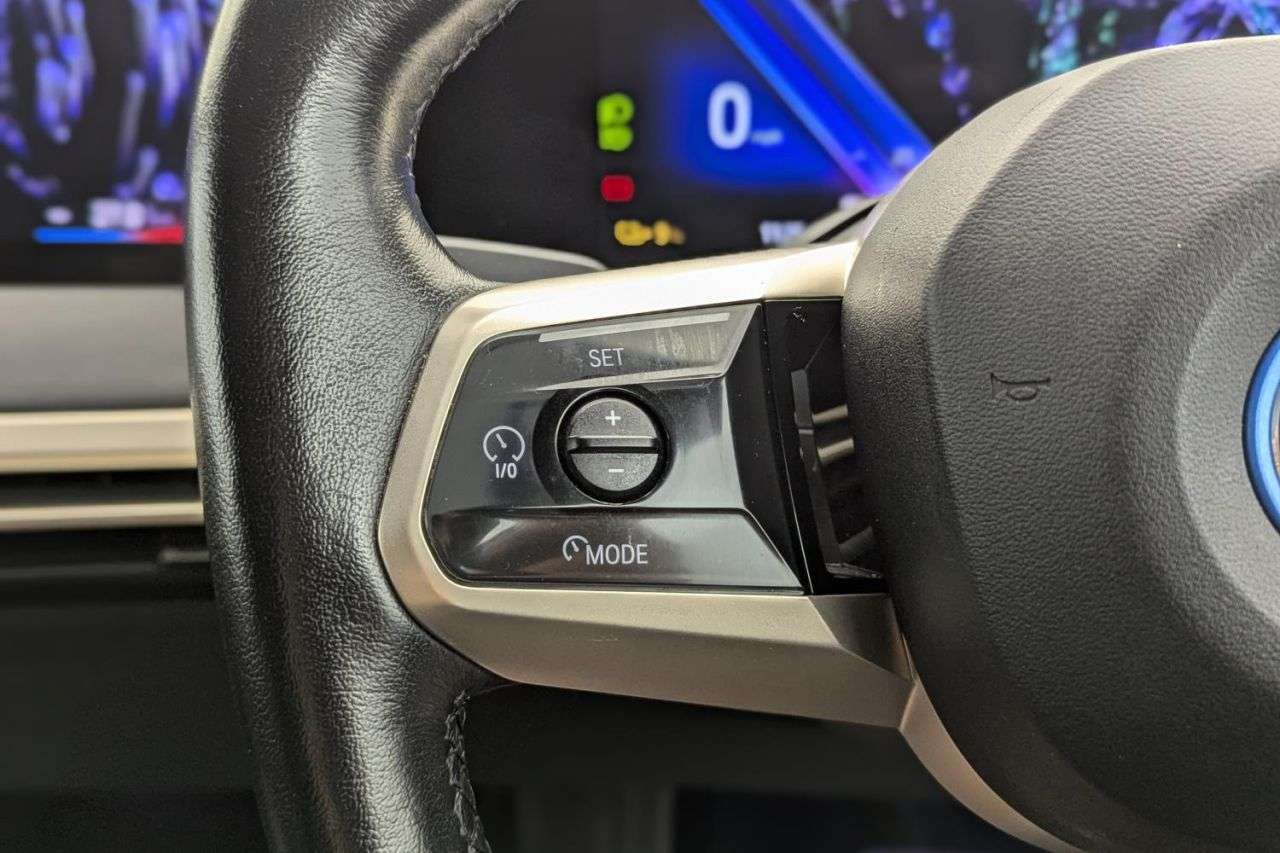 2022 BMW IX 2022 BMW IX