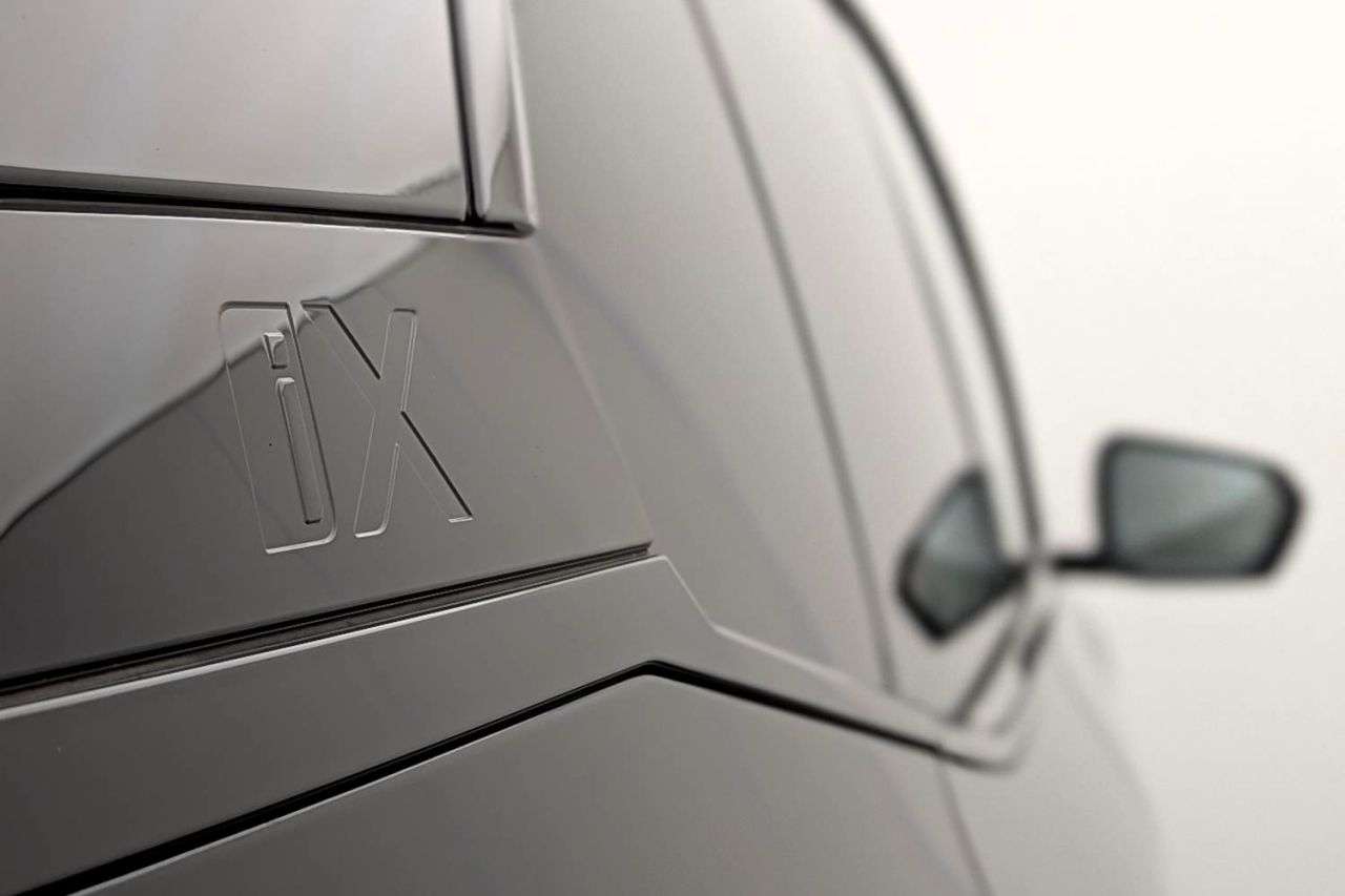 2022 BMW IX 2022 BMW IX