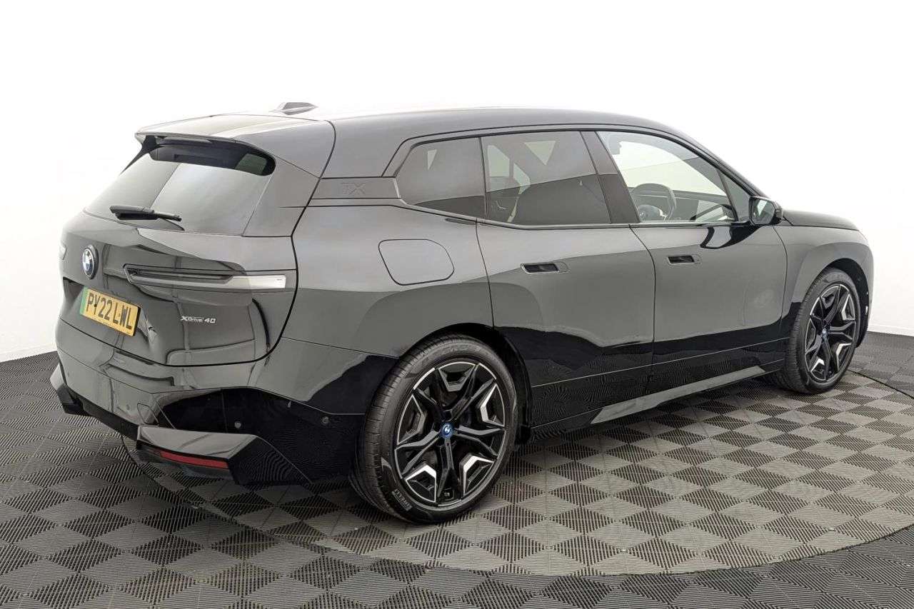 2022 BMW IX 2022 BMW IX