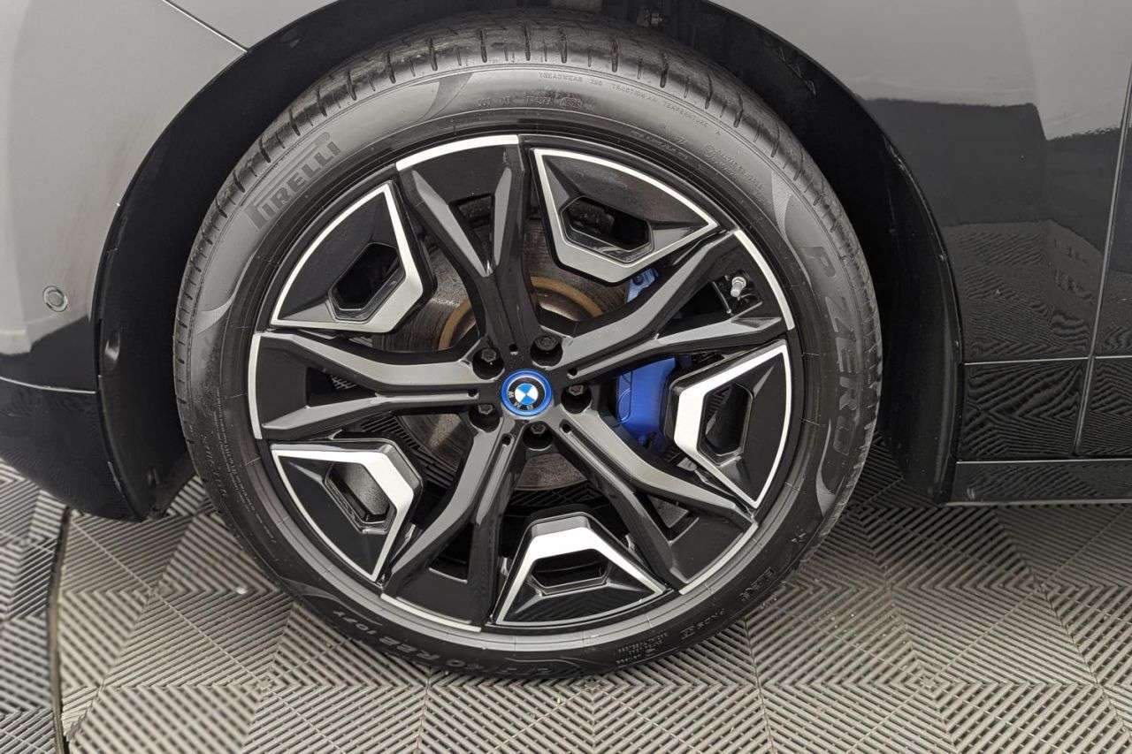 2022 BMW IX 2022 BMW IX