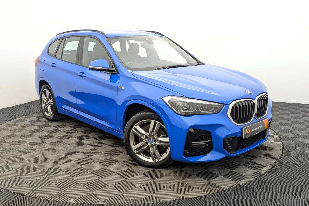 A 2022 BMW X1 1.5 25e 10kWh M Sport SUV 5dr Petrol Plug-in Hybrid Auto xDrive Euro 6 (s/s A 2022 BMW X1 1.5 25e 10kWh M Sport SUV 5dr Petrol Plug-in Hybrid Auto xDrive Euro 6 (s/s