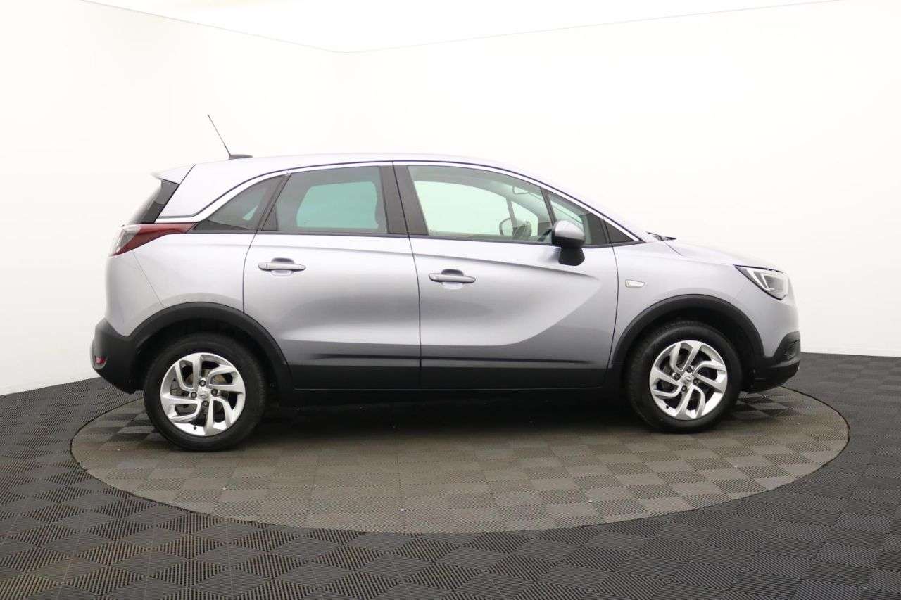 A 2020 VAUXHALL CROSSLAND X 1.5 Turbo D Business Edition Nav SUV 5dr Diesel Manual Euro 6 (s/s) (110 ps A 2020 VAUXHALL CROSSLAND X 1.5 Turbo D Business Edition Nav SUV 5dr Diesel Manual Euro 6 (s/s) (110 ps