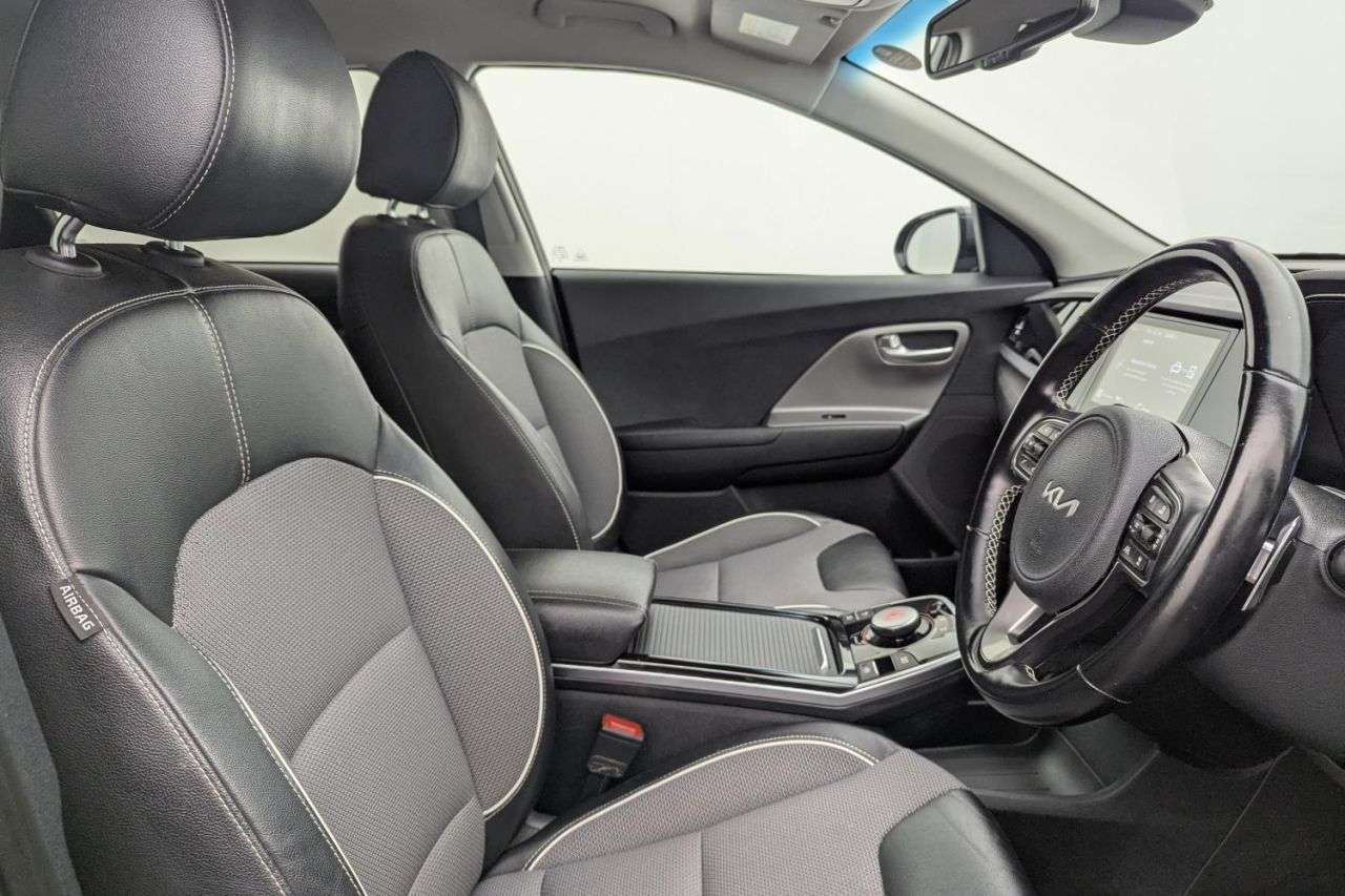 A 2022 KIA NIRO 64kWh 2 SUV 5dr Electric Auto (201 bhp) Award Winning 5 Star Dealership A 2022 KIA NIRO 64kWh 2 SUV 5dr Electric Auto (201 bhp) Award Winning 5 Star Dealership
