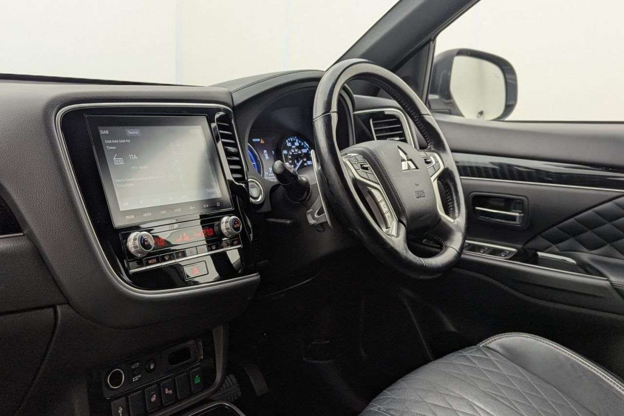 2020 MITSUBISHI OUTLANDER 2020 MITSUBISHI OUTLANDER