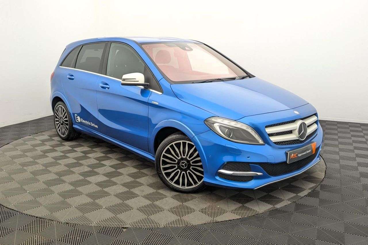 A 2016 MERCEDES-BENZ B CLASS B250e Electric Art (Premium) MPV 5dr Electric Auto (179 ps) Award Winning 5 A 2016 MERCEDES-BENZ B CLASS B250e Electric Art (Premium) MPV 5dr Electric Auto (179 ps) Award Winning 5