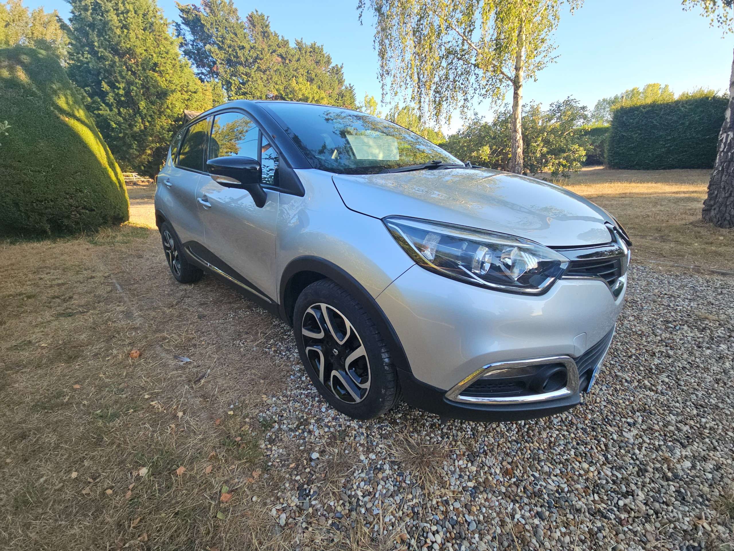 A 2016 RENAULT CAPTUR 1.5 dCi ENERGY Dynamique S Nav SUV 5dr Diesel Manual Euro 6 (s/s) (90 ps) A 2016 RENAULT CAPTUR 1.5 dCi ENERGY Dynamique S Nav SUV 5dr Diesel Manual Euro 6 (s/s) (90 ps)