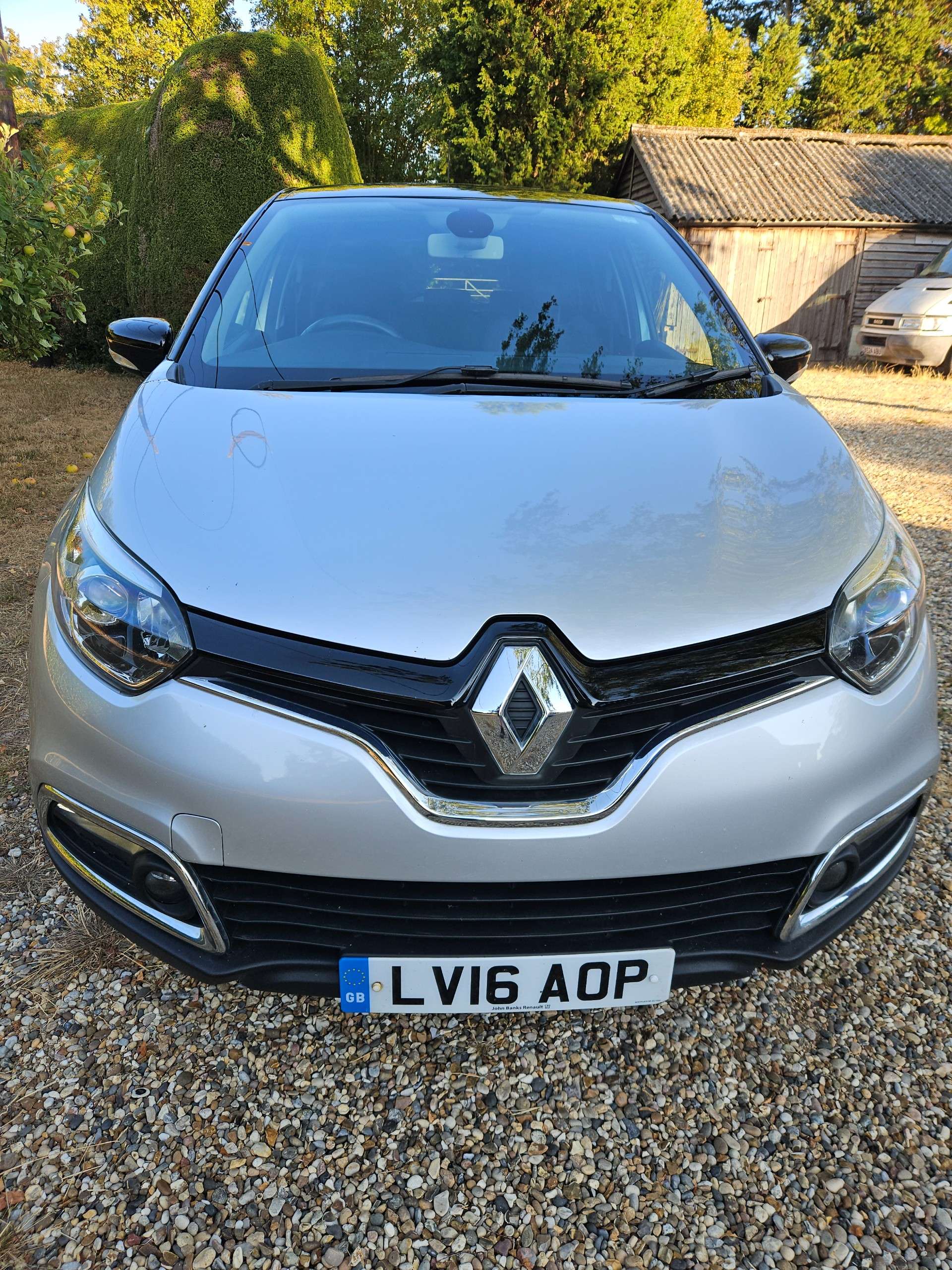 A 2016 RENAULT CAPTUR 1.5 dCi ENERGY Dynamique S Nav SUV 5dr Diesel Manual Euro 6 (s/s) (90 ps) A 2016 RENAULT CAPTUR 1.5 dCi ENERGY Dynamique S Nav SUV 5dr Diesel Manual Euro 6 (s/s) (90 ps)