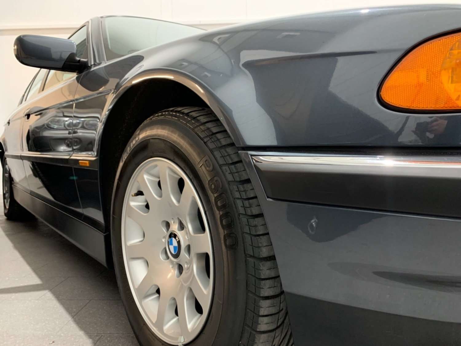 A 1999 BMW 7 SERIES 728I A 1999 BMW 7 SERIES 728I