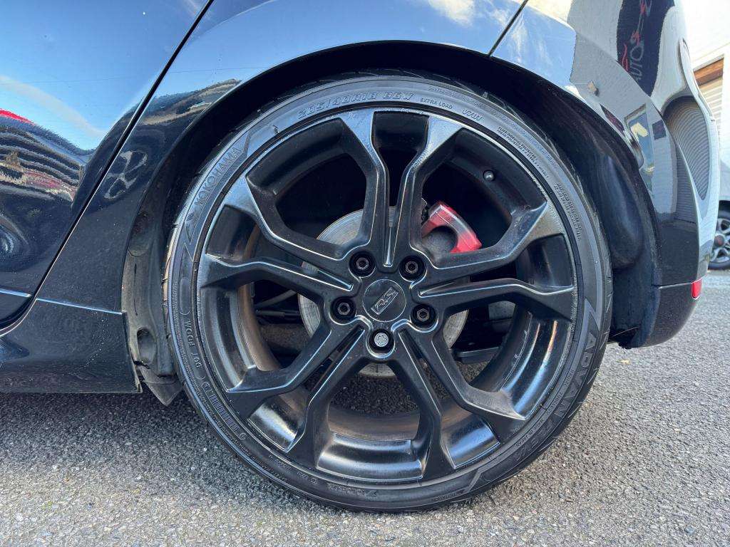 2013 RENAULT CLIO 2013 RENAULT CLIO